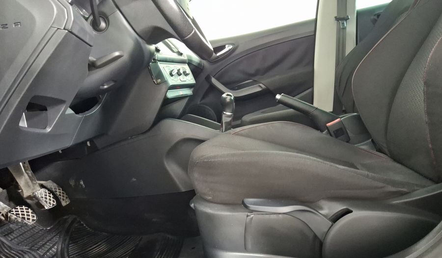 Seat Ibiza 1.2 FR MT SOUND SYSTEM Hatchback 2017