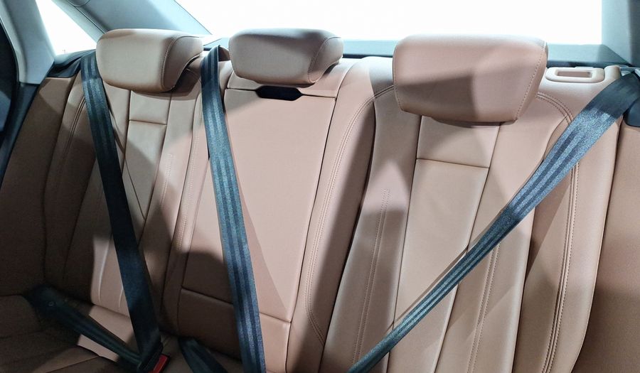 Audi A4 2.0 MHEV 40 TFSI SELECT DCT Sedan 2023