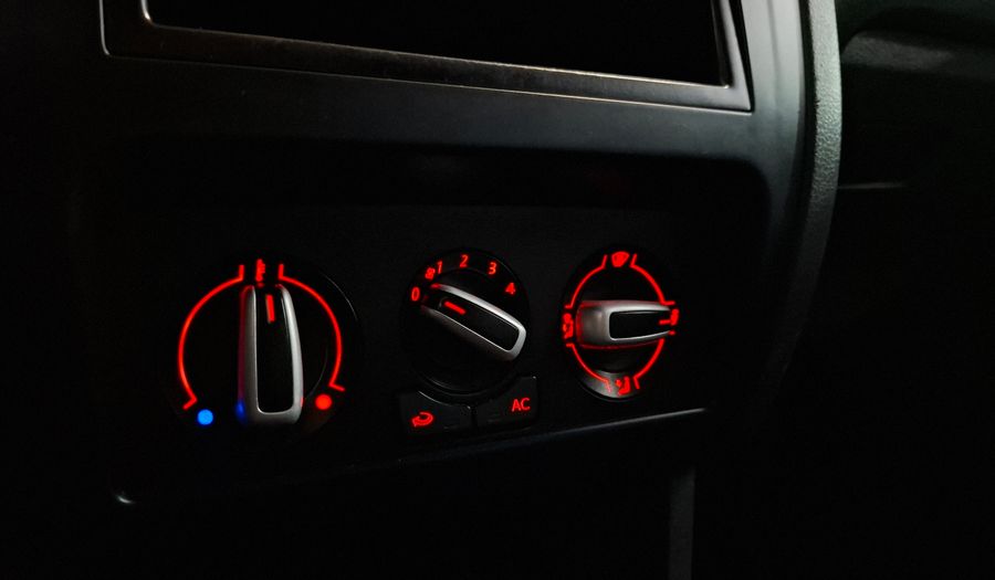 Volkswagen Fox 1.6 COMFORTLINE Hatchback 2010