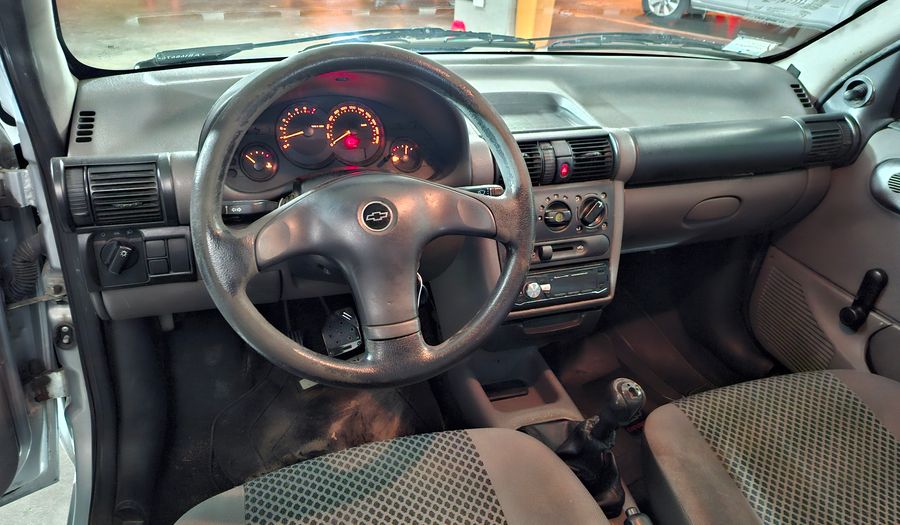 Chevrolet Corsa Classic 1.4 CLASSIC LIFE MT Hatchback 2010