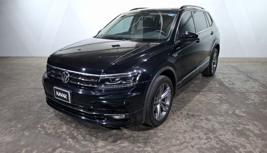 Volkswagen • Tiguan