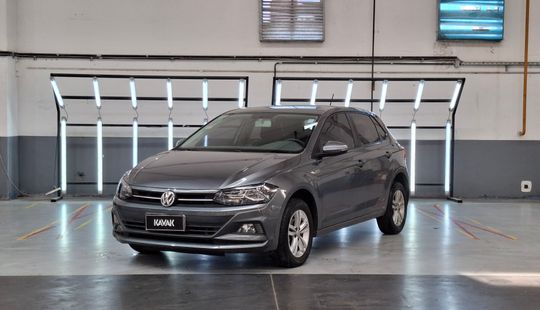 Volkswagen • Polo