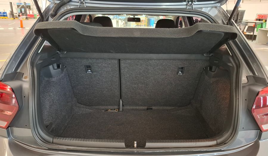 Volkswagen Polo 1.6 MSI COMFORTLINE Hatchback 2018
