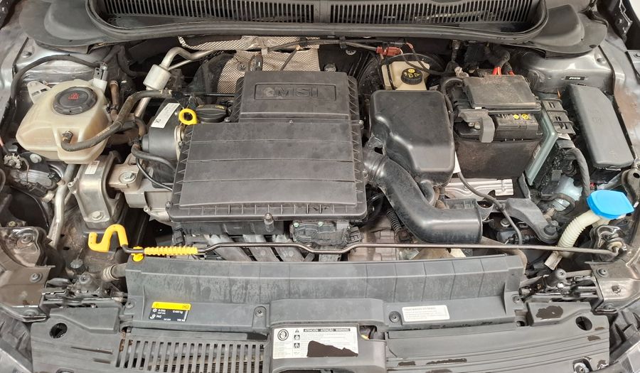 Volkswagen Polo 1.6 MSI COMFORTLINE Hatchback 2018