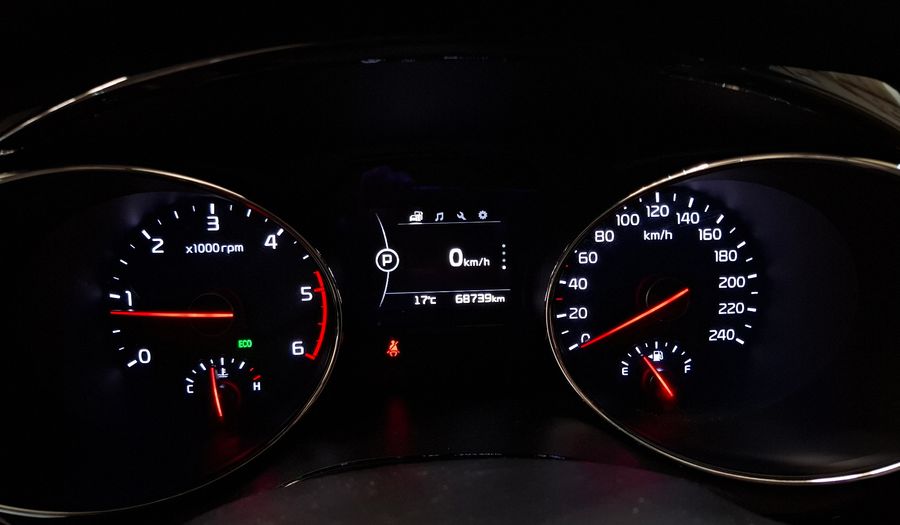 Kia Carnival 2.2 EX FULL AUTO Minivan 2016