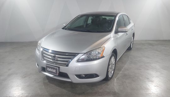 Nissan • Sentra