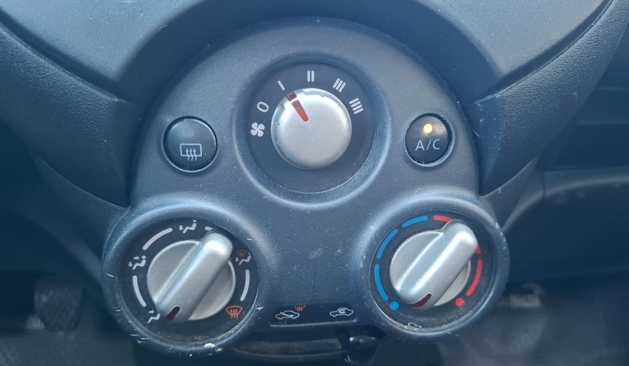 Nissan March 1.6 ACTIVE Hatchback 2016