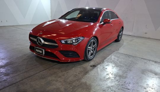 Mercedes Benz • Clase CLA