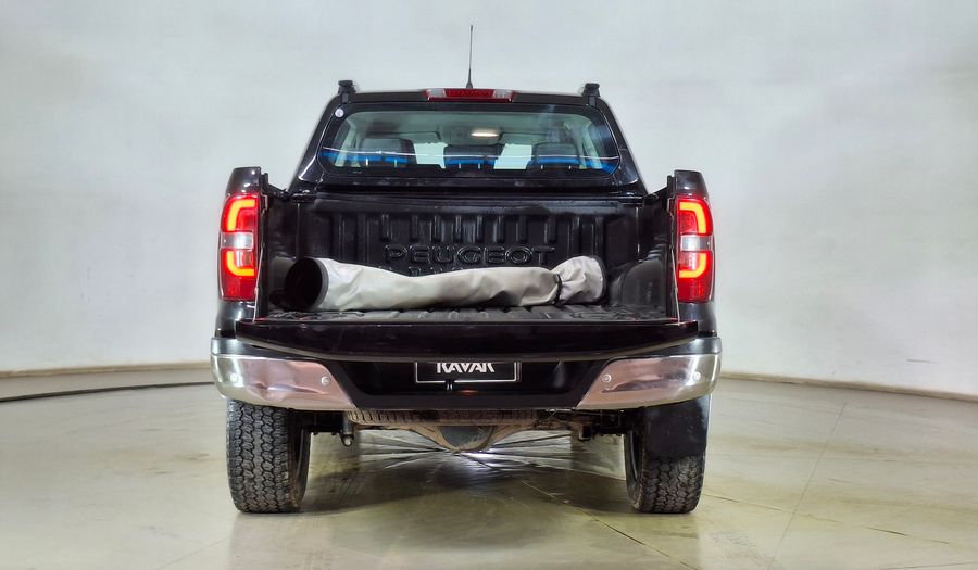 Peugeot Landtrek 2.2 BLUEHDI AUTO 180 ACTION4 4WD Pickup 2024