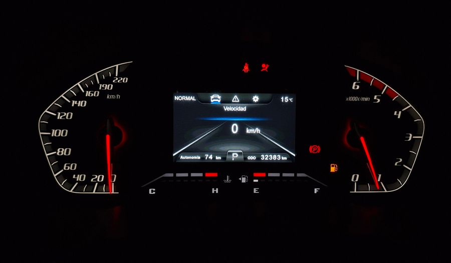 Peugeot Landtrek 2.2 BLUEHDI AUTO 180 ACTION4 4WD Pickup 2024