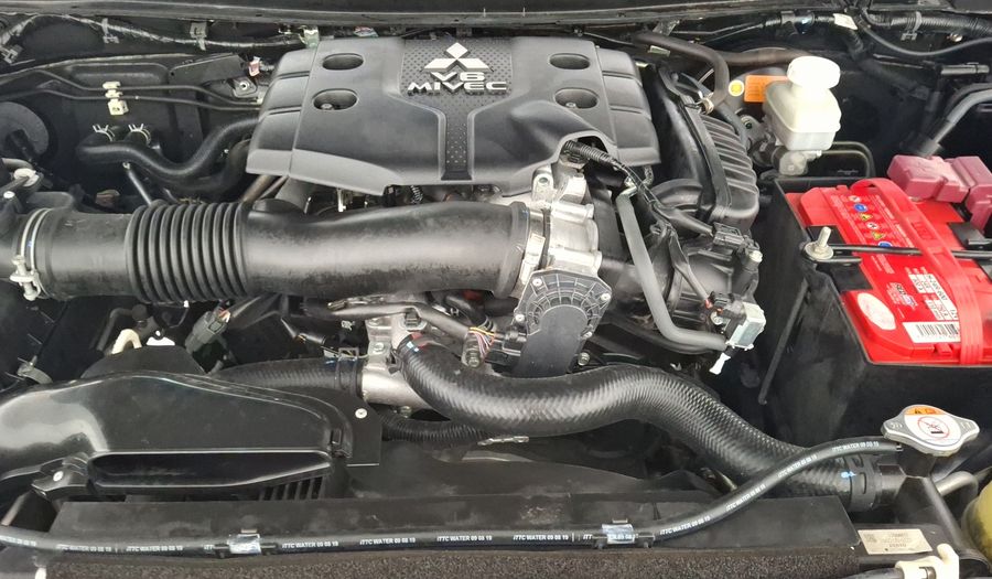 Mitsubishi Montero 3.0 SE AUTO 4WD Suv 2020