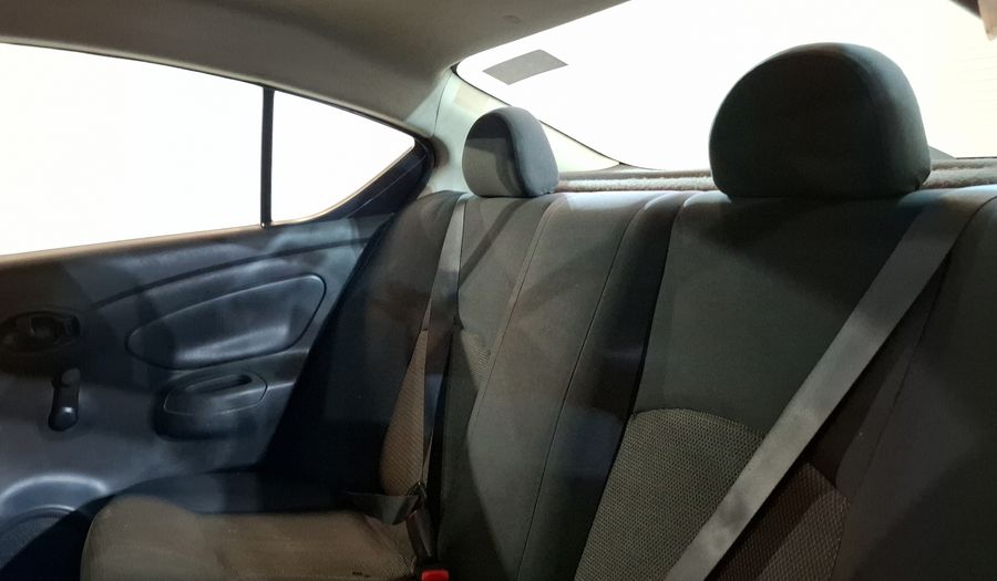 Nissan Versa 1.6 SENSE TA AC Sedan 2012