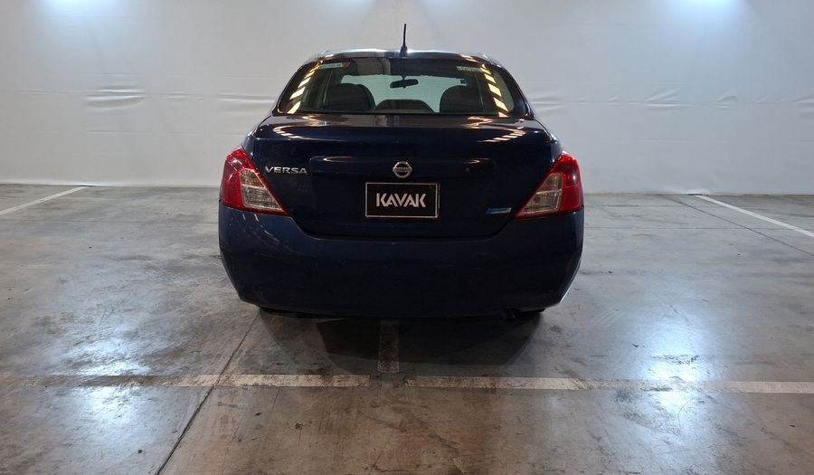 Nissan Versa 1.6 SENSE TA AC Sedan 2012