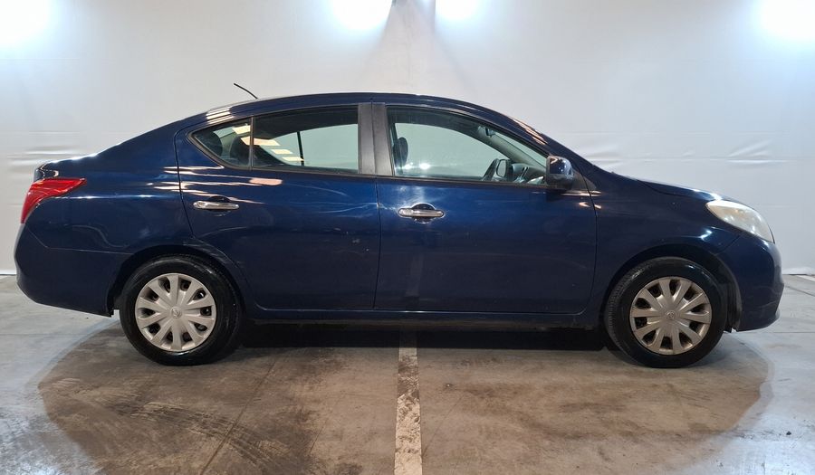 Nissan Versa 1.6 SENSE TA AC Sedan 2012