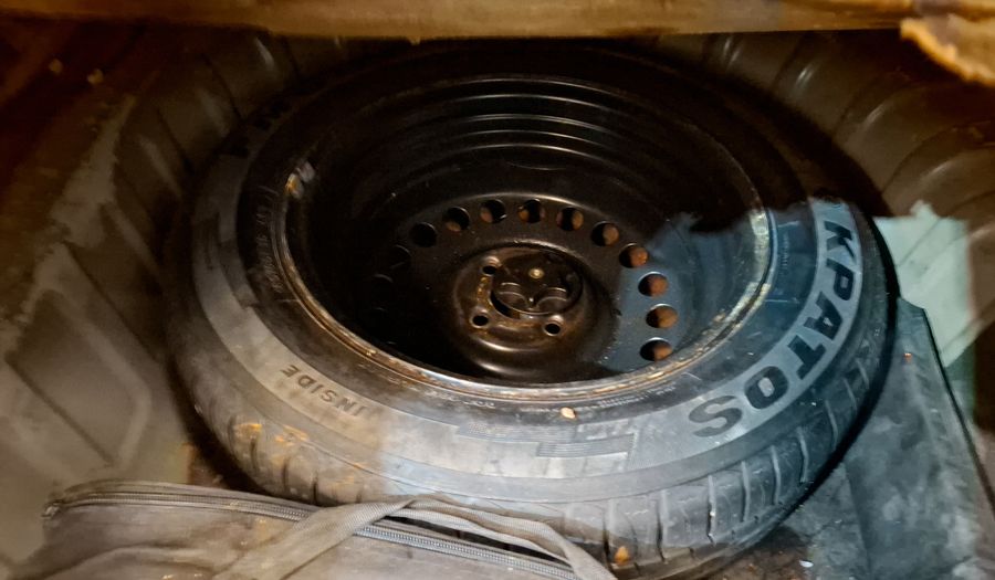 Nissan Versa 1.6 SENSE TA AC Sedan 2012