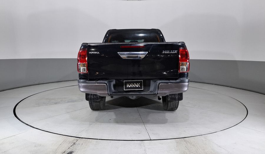 Toyota Hilux 2.7 DOBLE CABINA SR (D-CAB MID) Pickup 2017