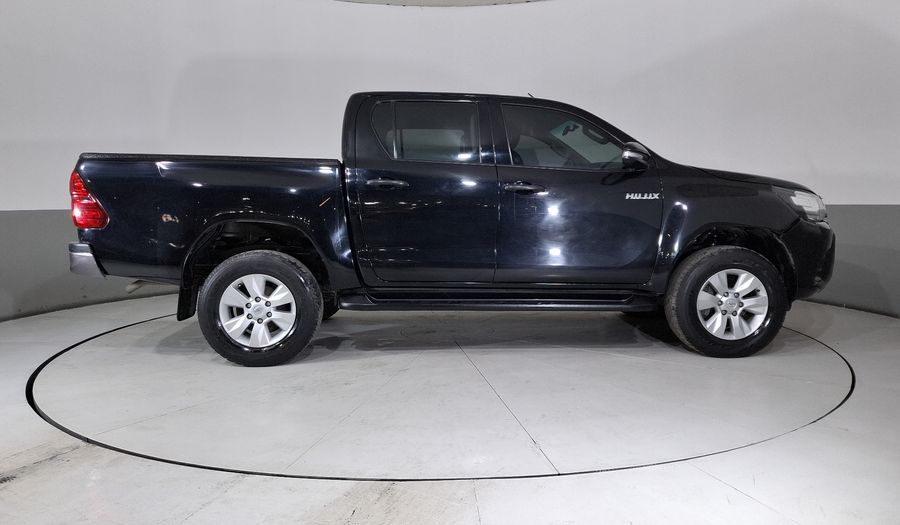 Toyota Hilux 2.7 DOBLE CABINA SR (D-CAB MID) Pickup 2017