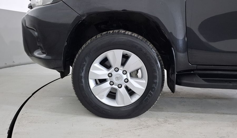 Toyota Hilux 2.7 DOBLE CABINA SR (D-CAB MID) Pickup 2017