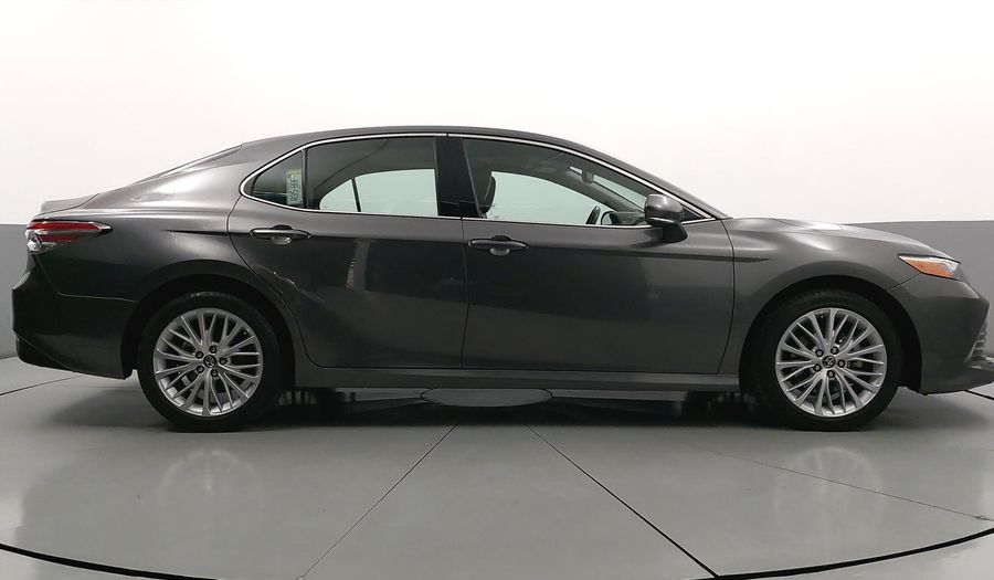 Toyota Camry 2.5 XLE NAVI AUTO Sedan 2019