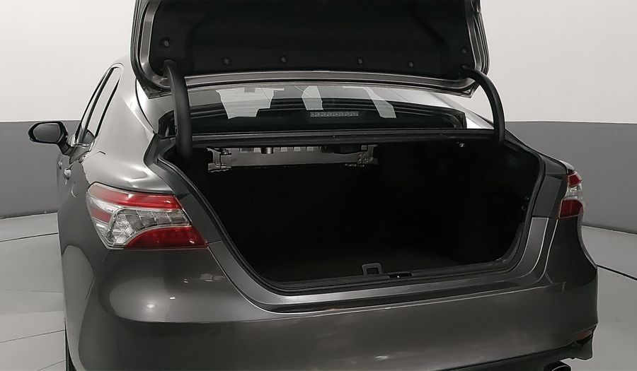 Toyota Camry 2.5 XLE NAVI AUTO Sedan 2019