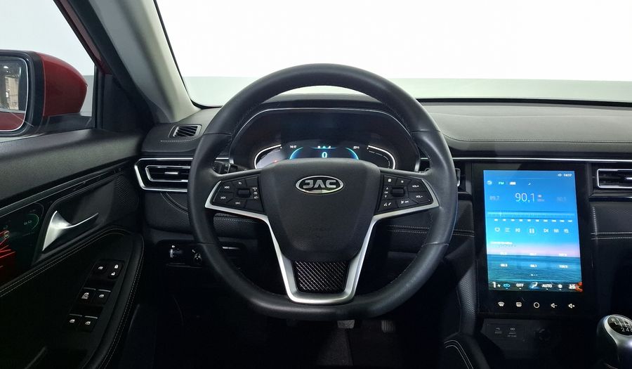 Jac J7 1.5 ADVANCED MT Hatchback 2022