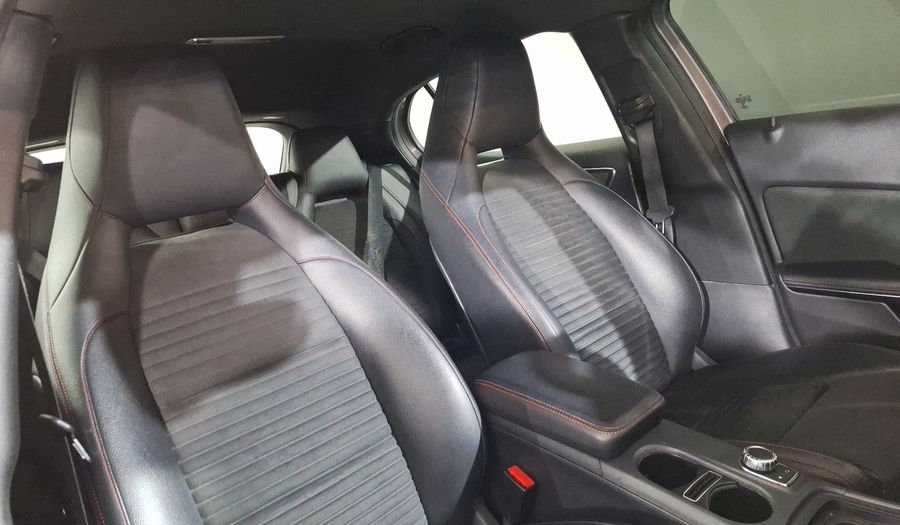 Mercedes Benz Clase Gla 2.0 GLA 250 SPORT DCT Suv 2020