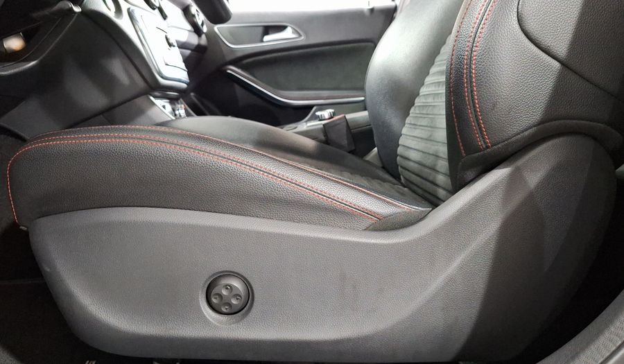 Mercedes Benz Clase Gla 2.0 GLA 250 SPORT DCT Suv 2020
