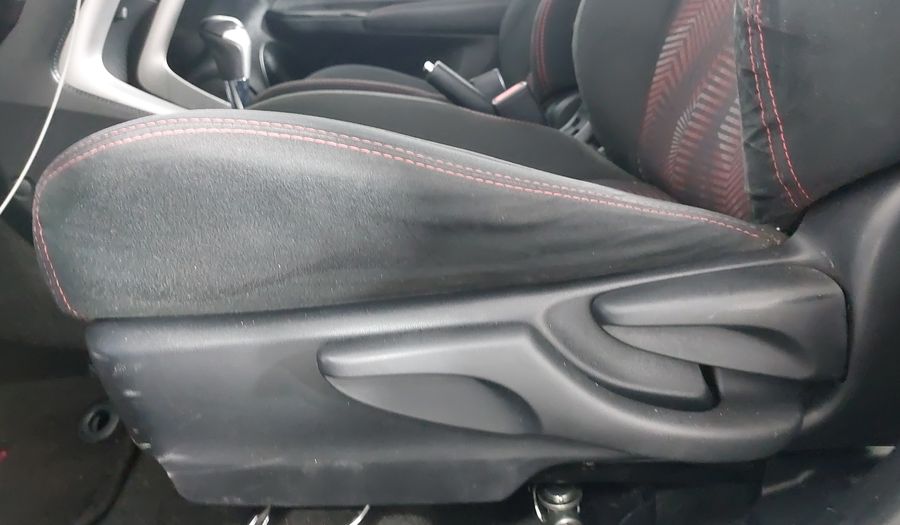 Toyota Yaris 1.5 S AUTO Sedan 2020