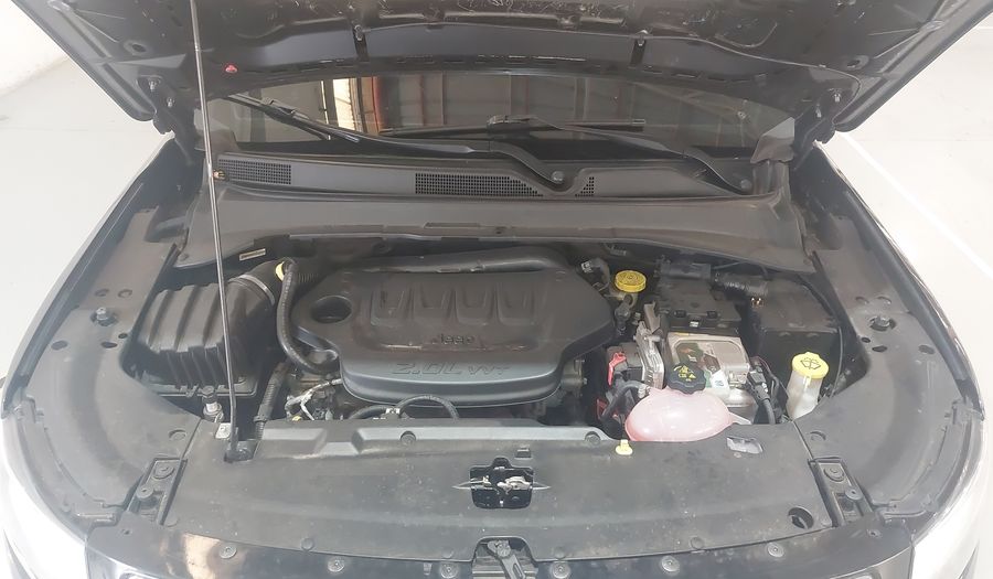 Jeep Compass LONGITUDE Suv 2017