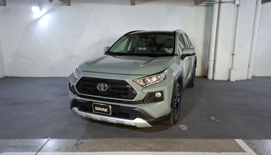 Toyota • RAV4