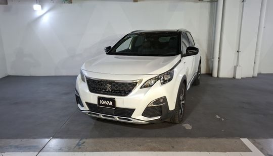 Peugeot • 3008