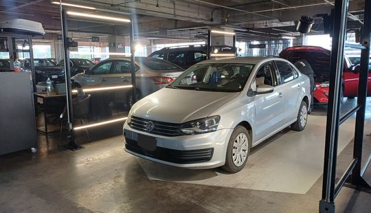 Volkswagen • Vento