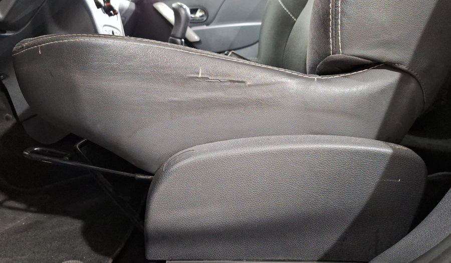 Renault Logan 1.6 INTENS MT Sedan 2019