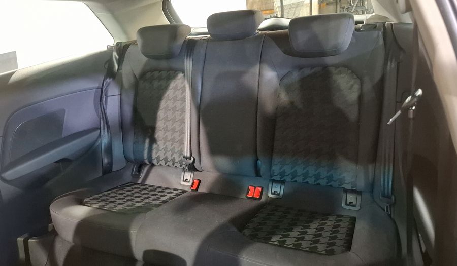 Audi A3 1.4 TFSI AMBIENTE S TRONIC Hatchback 2013