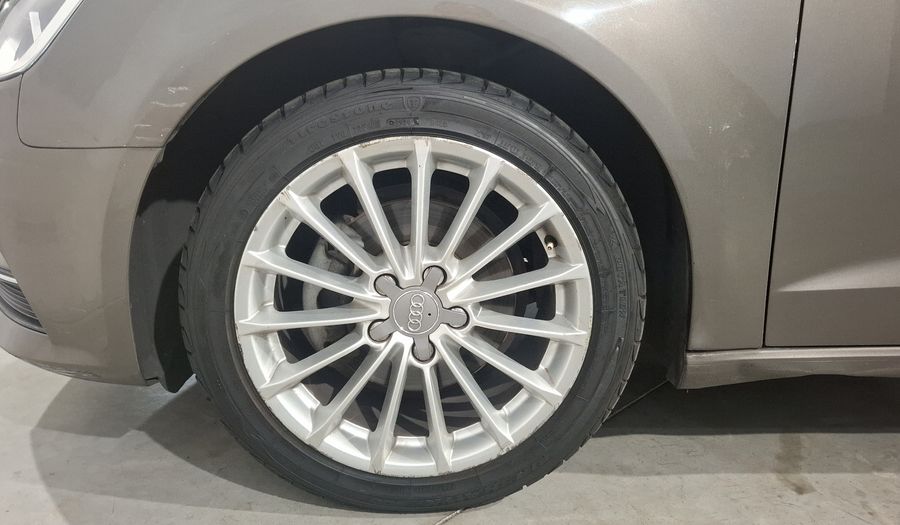 Audi A3 1.4 TFSI AMBIENTE S TRONIC Hatchback 2013