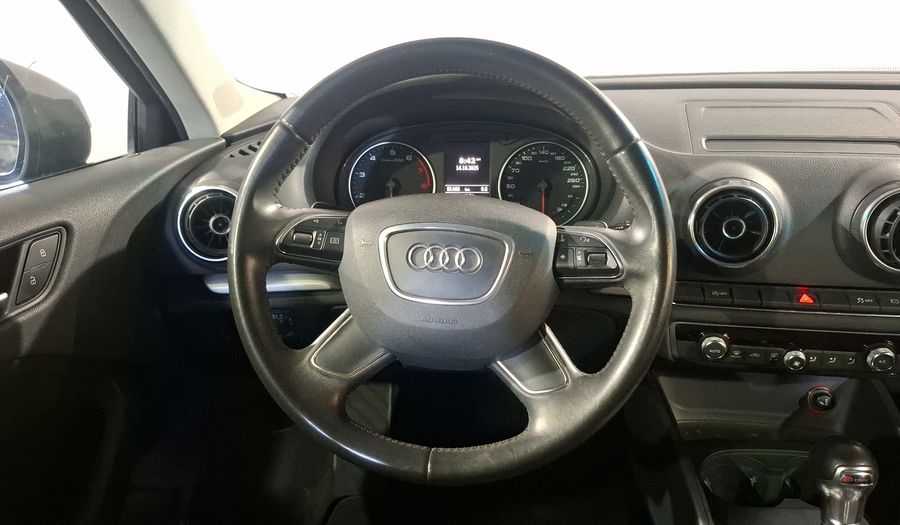 Audi A3 1.4 TFSI AMBIENTE S TRONIC Hatchback 2013