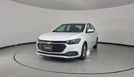 2022 • 77,566 km • Automático