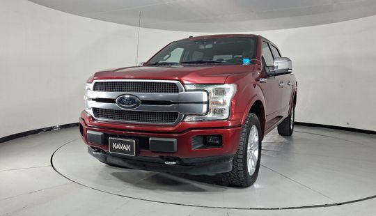 Ford • Lobo