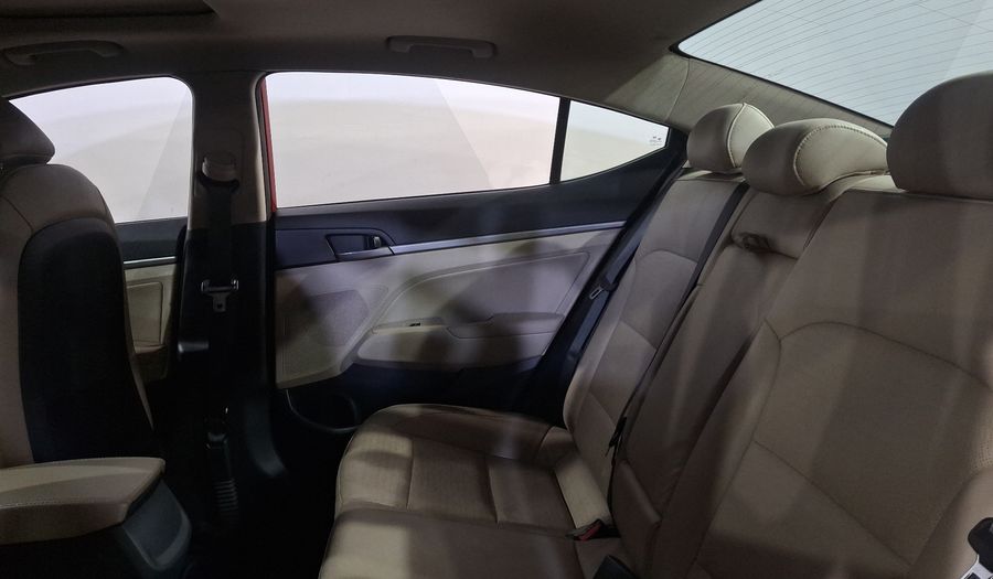 Hyundai Elantra 2.0 LIMITED TECH NAVI AT Sedan 2017