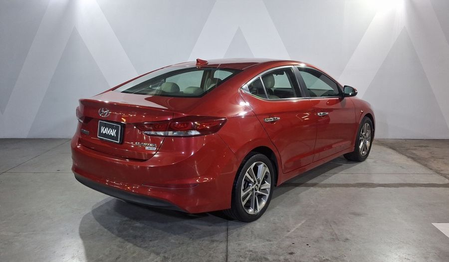 Hyundai Elantra 2.0 LIMITED TECH NAVI AT Sedan 2017
