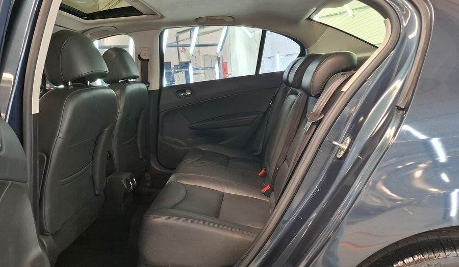 Peugeot 408 2.0 16V ALLURE+ Sedan 2015
