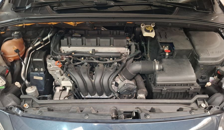 Peugeot 408 2.0 16V ALLURE+ Sedan 2015