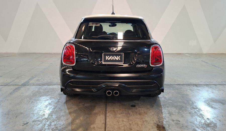 Mini Cooper S 2.0 COOPER ESSENTIAL DCT Hatchback 2022