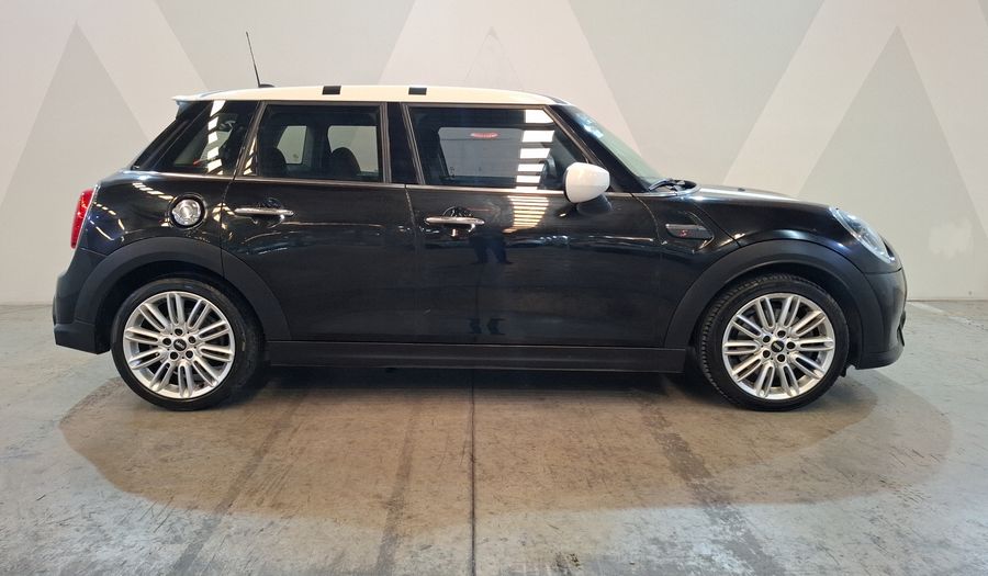 Mini Cooper S 2.0 COOPER ESSENTIAL DCT Hatchback 2022