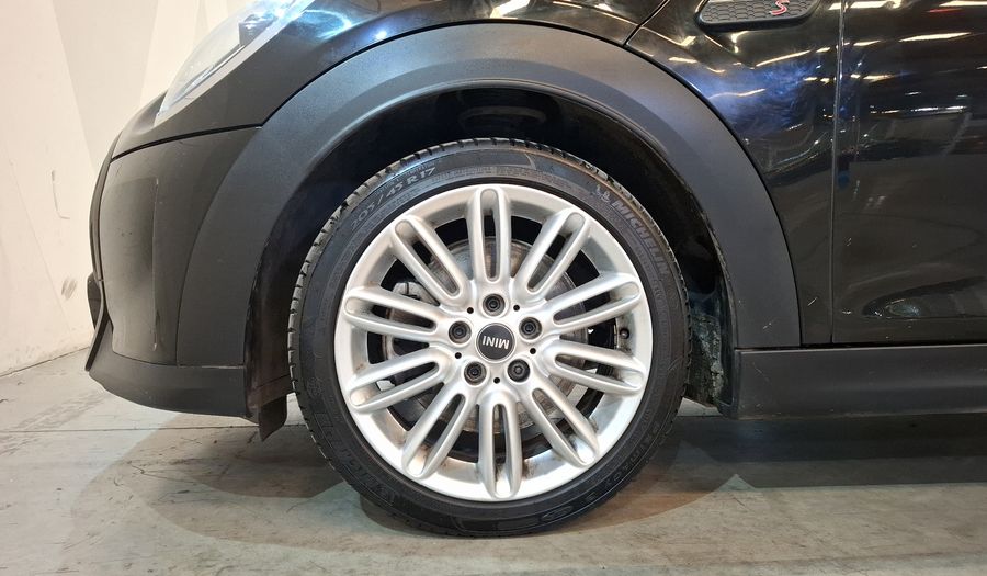 Mini Cooper S 2.0 COOPER ESSENTIAL DCT Hatchback 2022