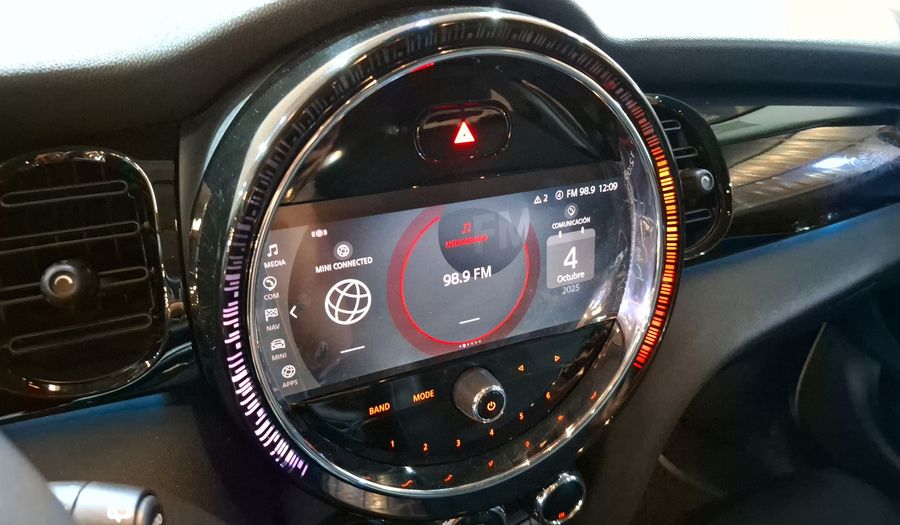 Mini Cooper S 2.0 COOPER ESSENTIAL DCT Hatchback 2022