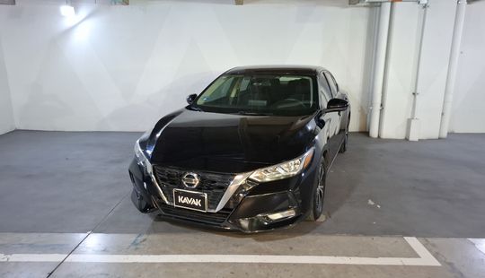 Nissan • Sentra