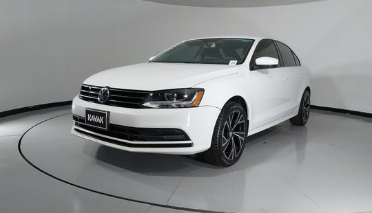 Volkswagen • Jetta