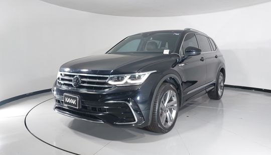 Volkswagen • Tiguan