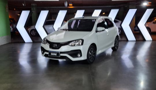 Toyota • Etios